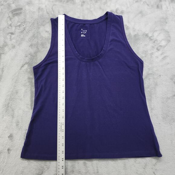 A New Day Top Womens L Purple Scoop Neck Sleeveless Slim Fit Tank Stretch Casual - Picture 3 of 8